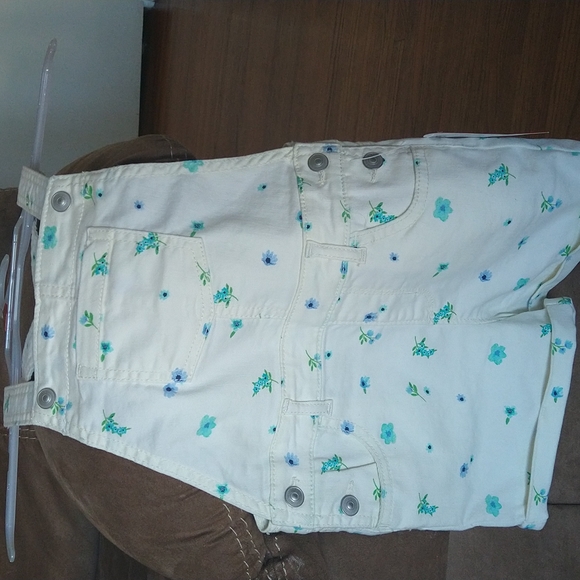 Jumpsuits - Picture 4 of 12